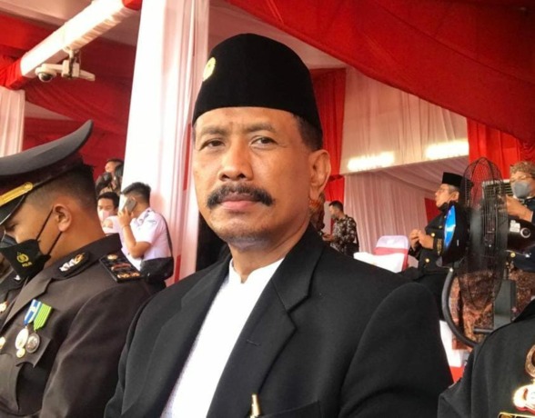POLRI JAYA: Prof. Singgih Tri S saat menghadiri upacara HUT Bhayangkara ke-76 di Akademi Kepolisian, Semarang, (5/7). (Ist)